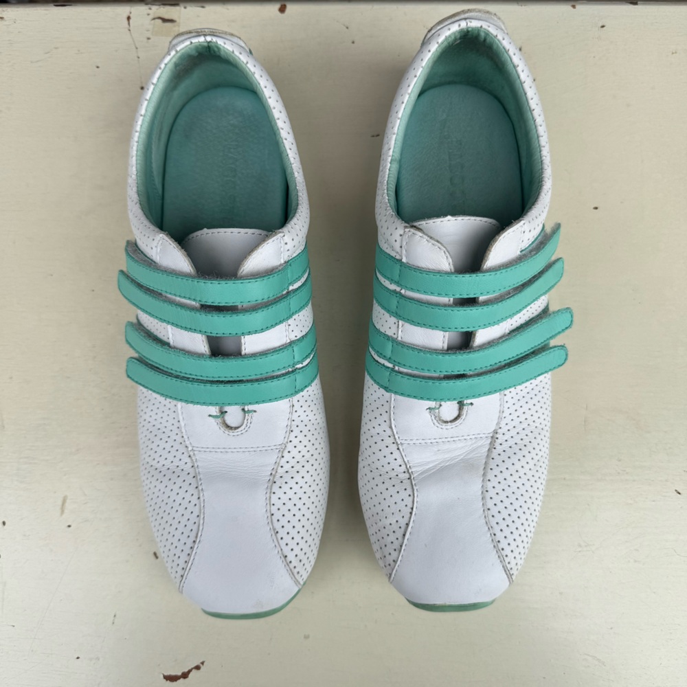 Lacoste Women’s White &Teal Perforated Preppy Y2K Sneakers Sz 9 Collegiate Prep - Picture 3 of 10